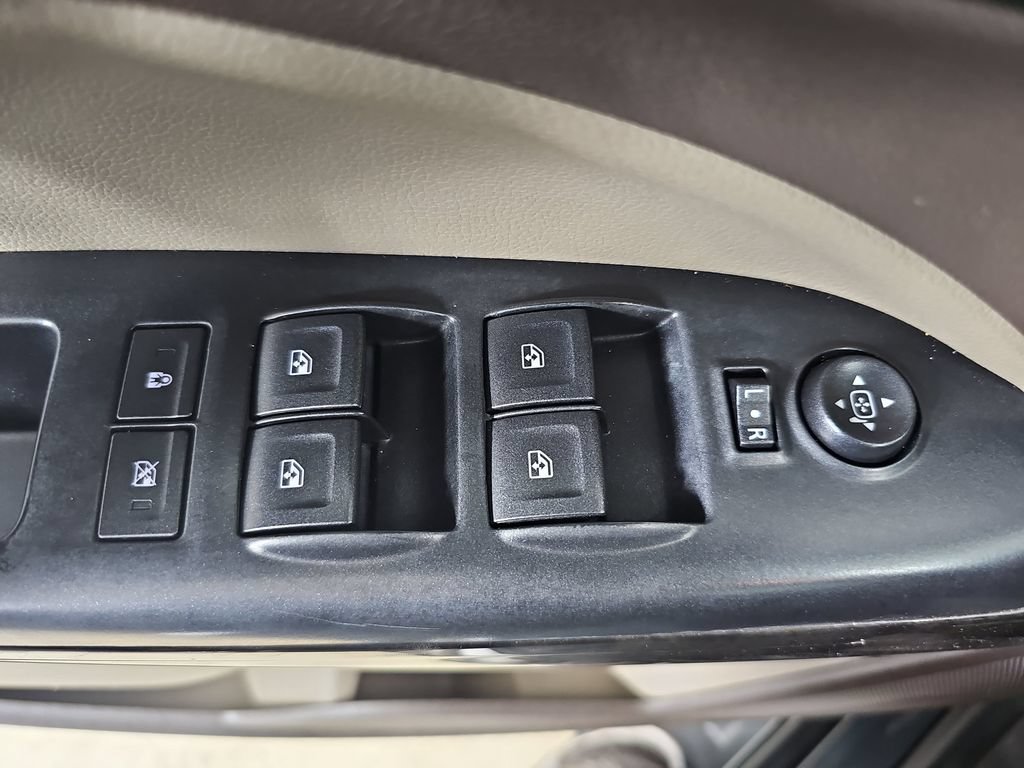 Used 2016 GMC Canyon SLT w/ Driver Alert Package AWD/4WD image 33