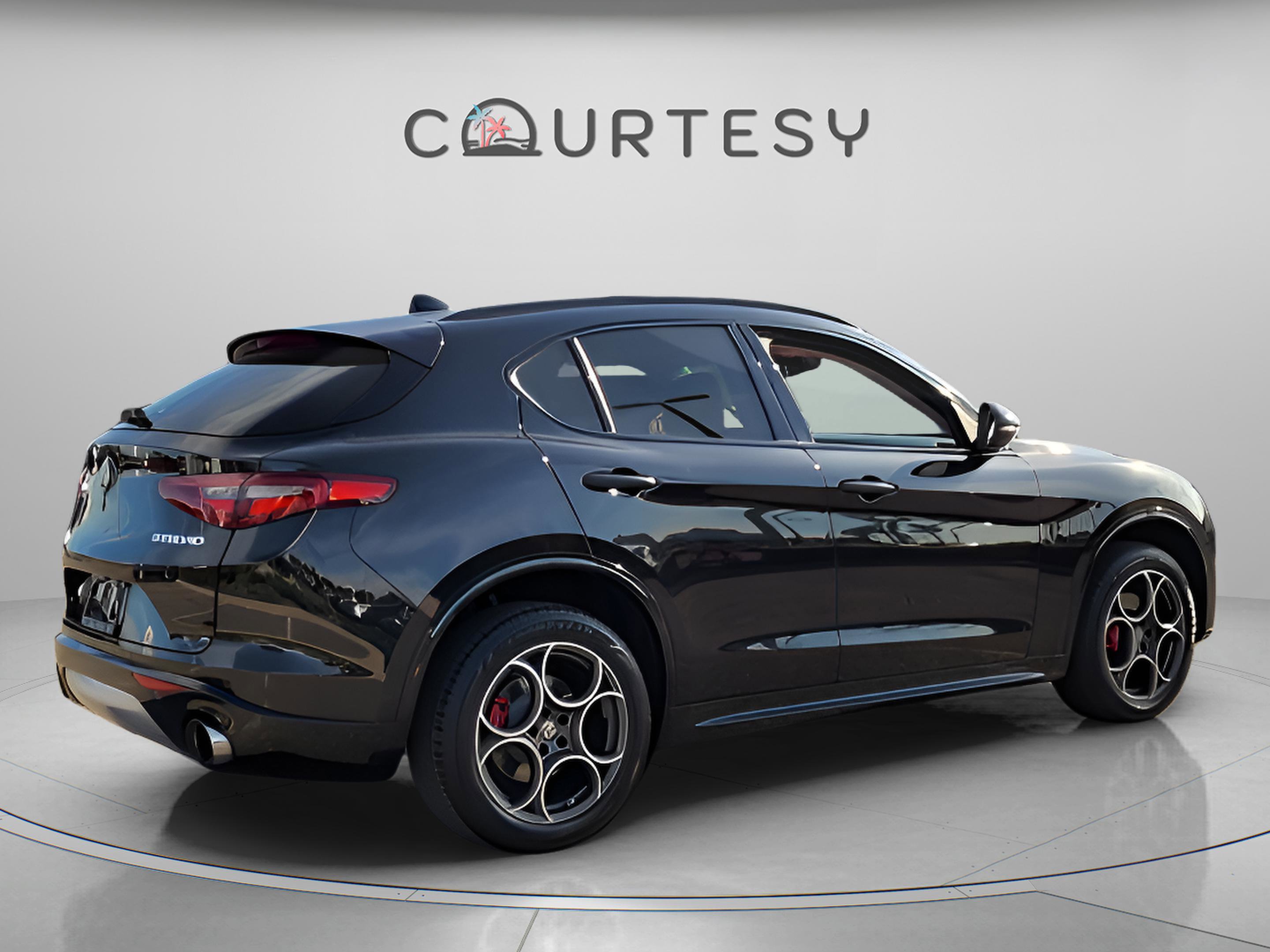 Used 2020 Alfa Romeo Stelvio Sport w/ Quick Order Package 22K Sport image 6