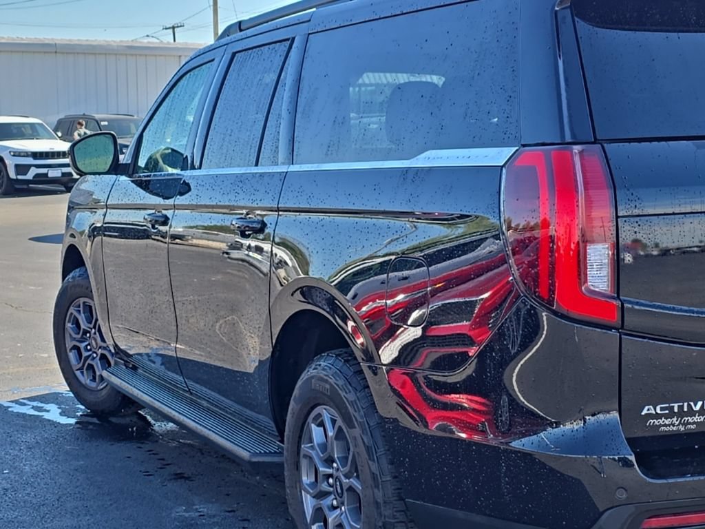 Used 2025 Ford Expedition Max Active AWD/4WD image 63