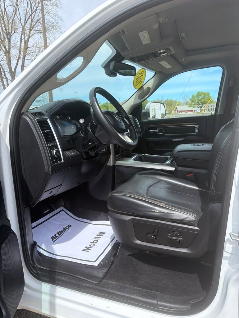 Used 2018 RAM 2500 Laramie w/ Convenience Group AWD/4WD image 14
