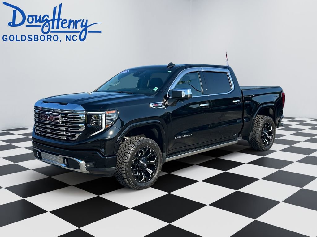 Used 2025 GMC Sierra 1500 Denali w/ Denali Reserve Package AWD/4WD image 1