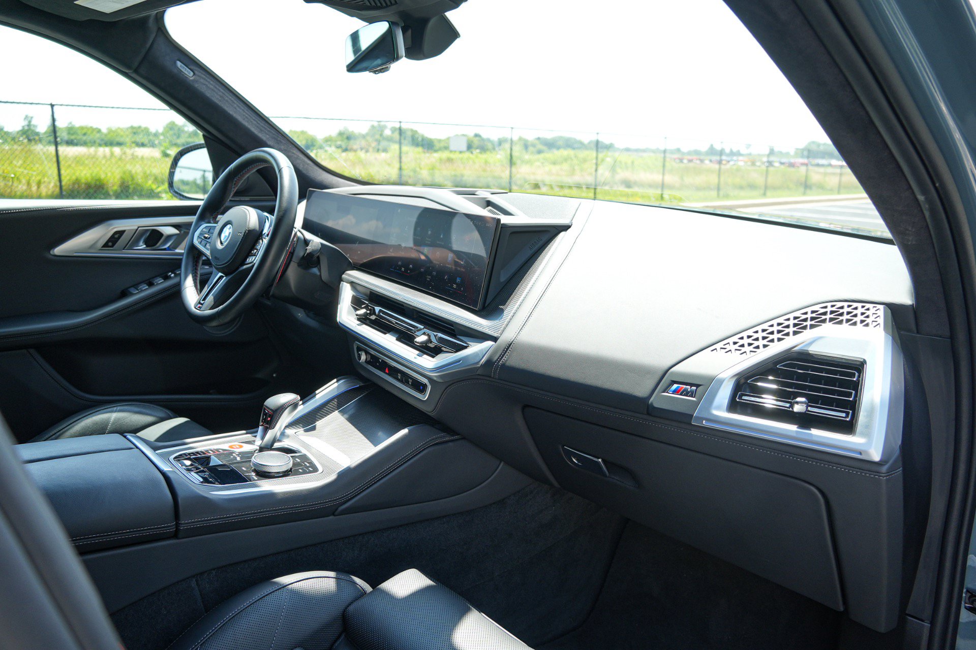 Used 2023 BMW XM AWD/4WD image 26