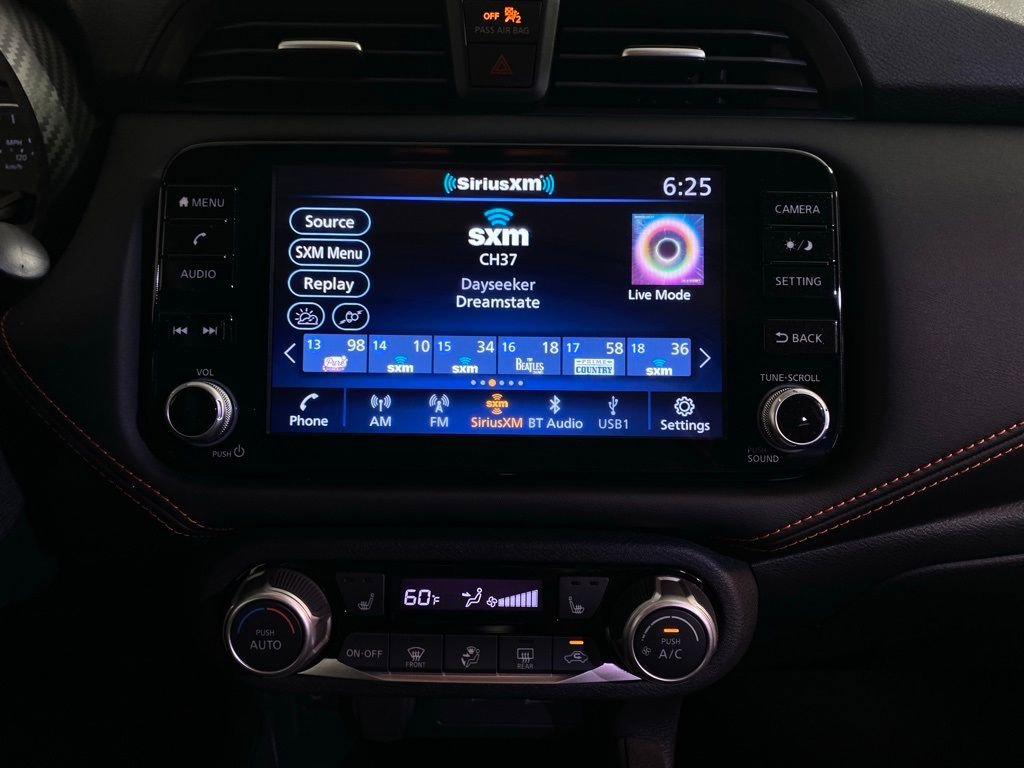 New 2025 Nissan Versa SR w/ Trunk Package image 17