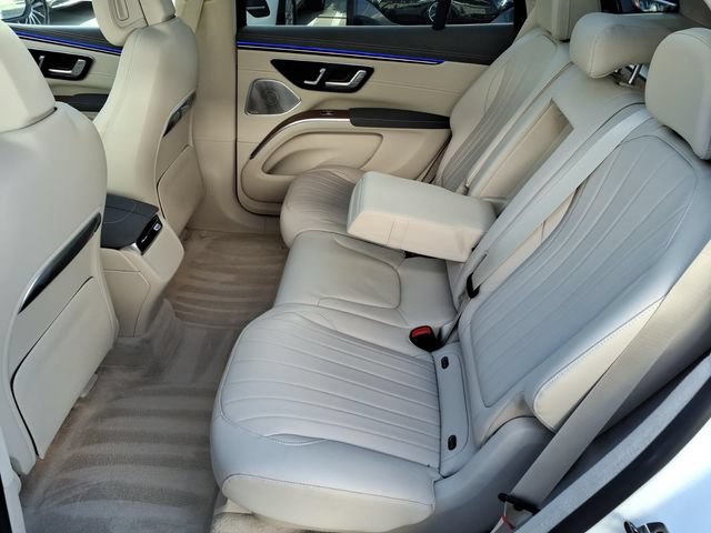 Used 2024 Mercedes-Benz EQS 450+ SUV image 18
