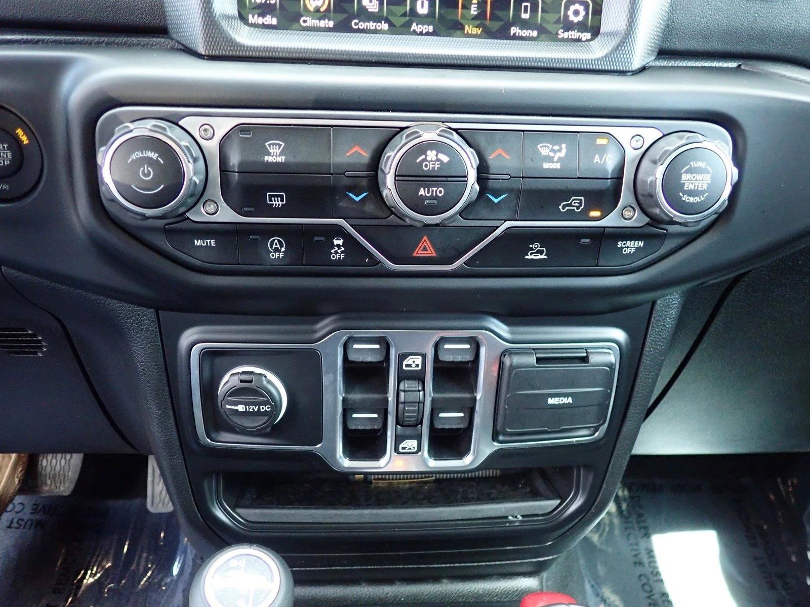 Used 2021 Jeep Gladiator Overland w/ Popular Equipment Package AWD/4WD image 16