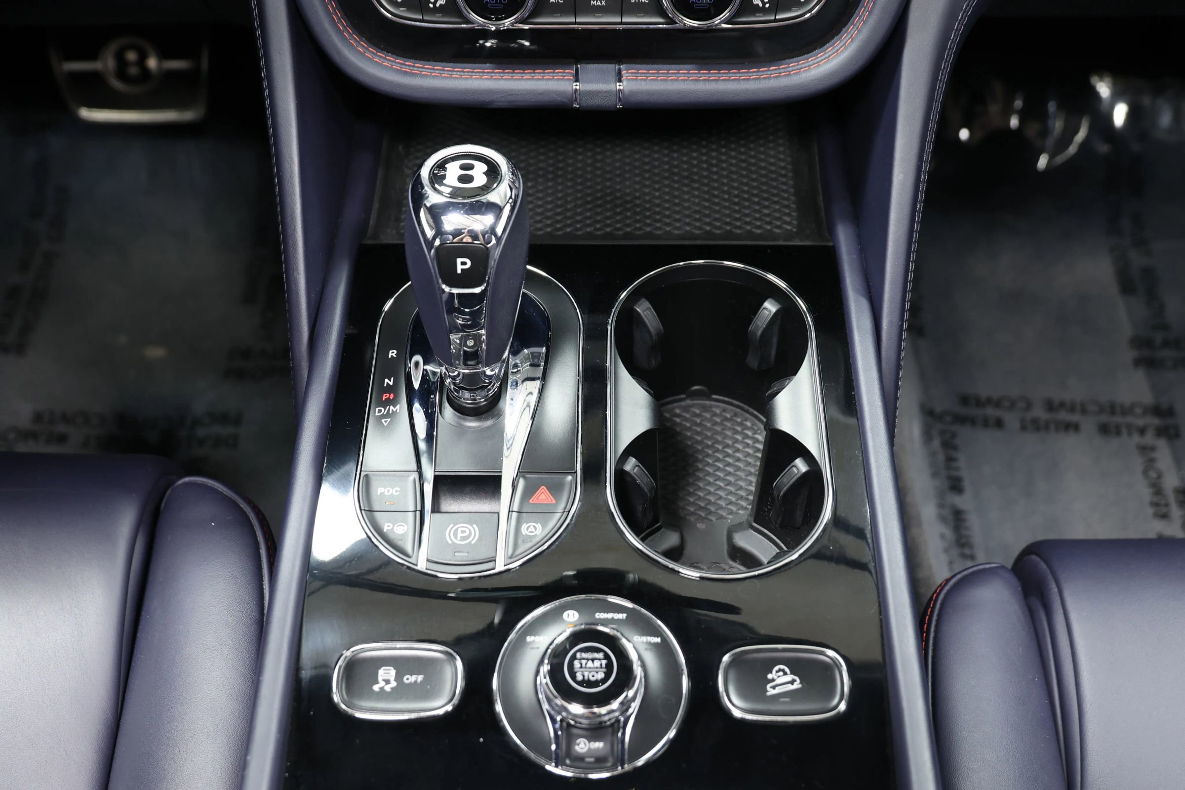 Used 2019 Bentley Bentayga AWD/4WD image 40