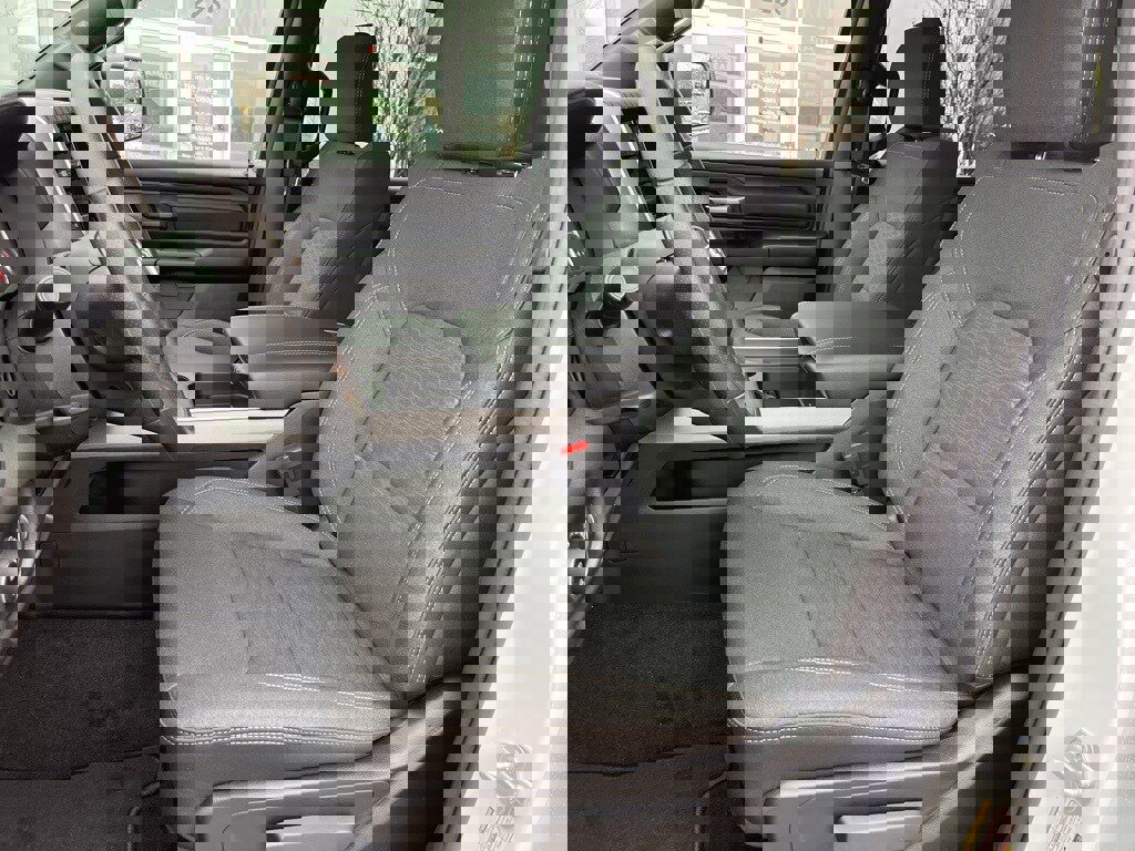 New 2026 RAM 1500 Express image 4