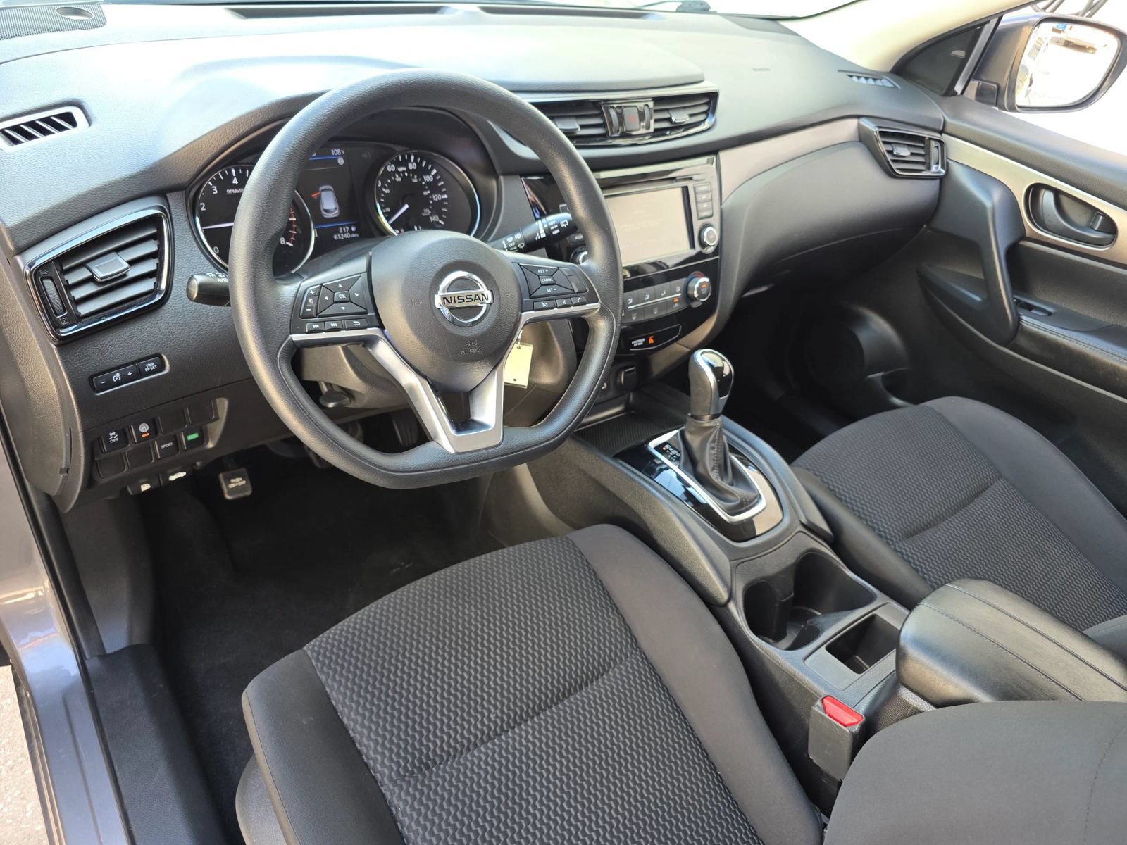 Used 2022 Nissan Rogue Sport S FWD image 17