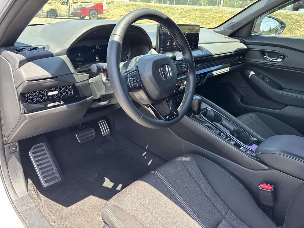 Used 2024 Honda Accord Sport image 13