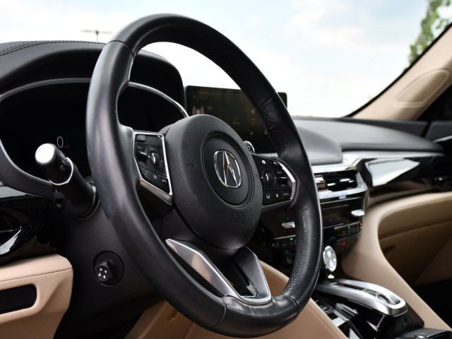 Used 2023 Acura MDX SH-AWD image 11