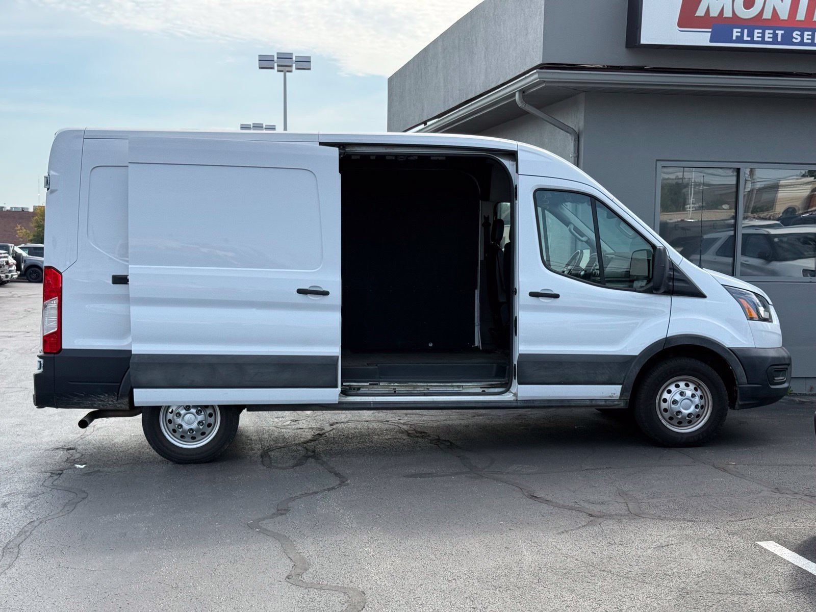 Used 2023 Ford Transit 250 Medium Roof AWD w/ Load Area Protection Package image 29