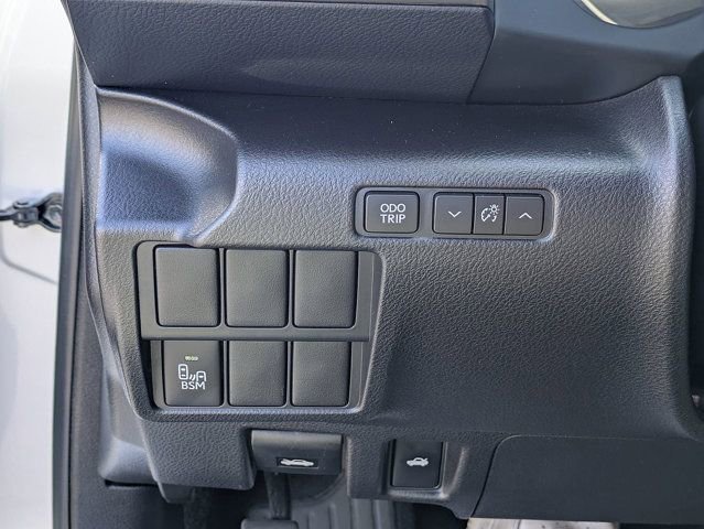 Used 2016 Lexus IS 350 w/ Navigation System Package RWD image 25