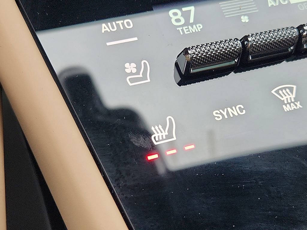 Certified 2024 Porsche Cayenne S image 22