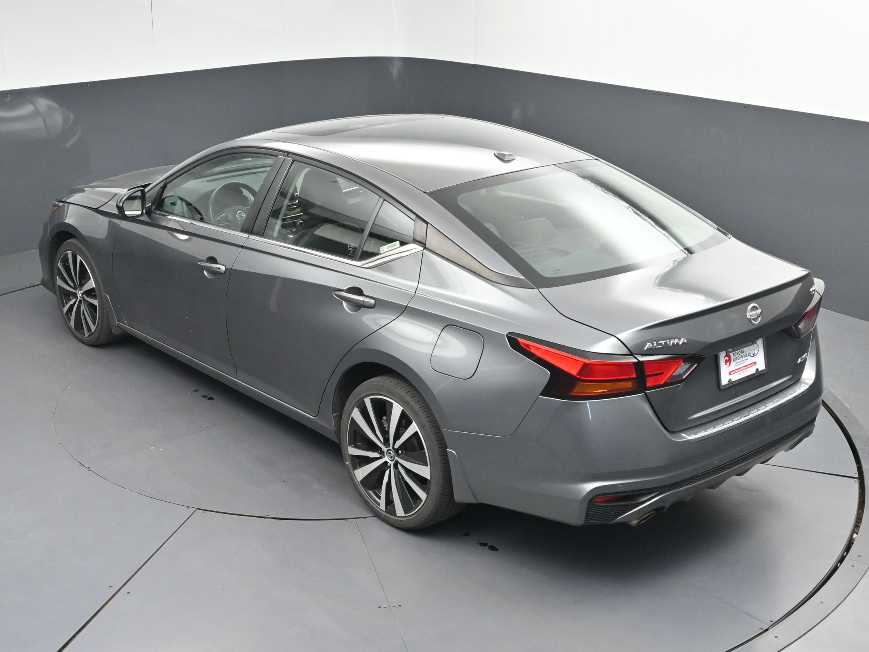 Used 2021 Nissan Altima 2.5 SR w/ SR Premium Package image 36