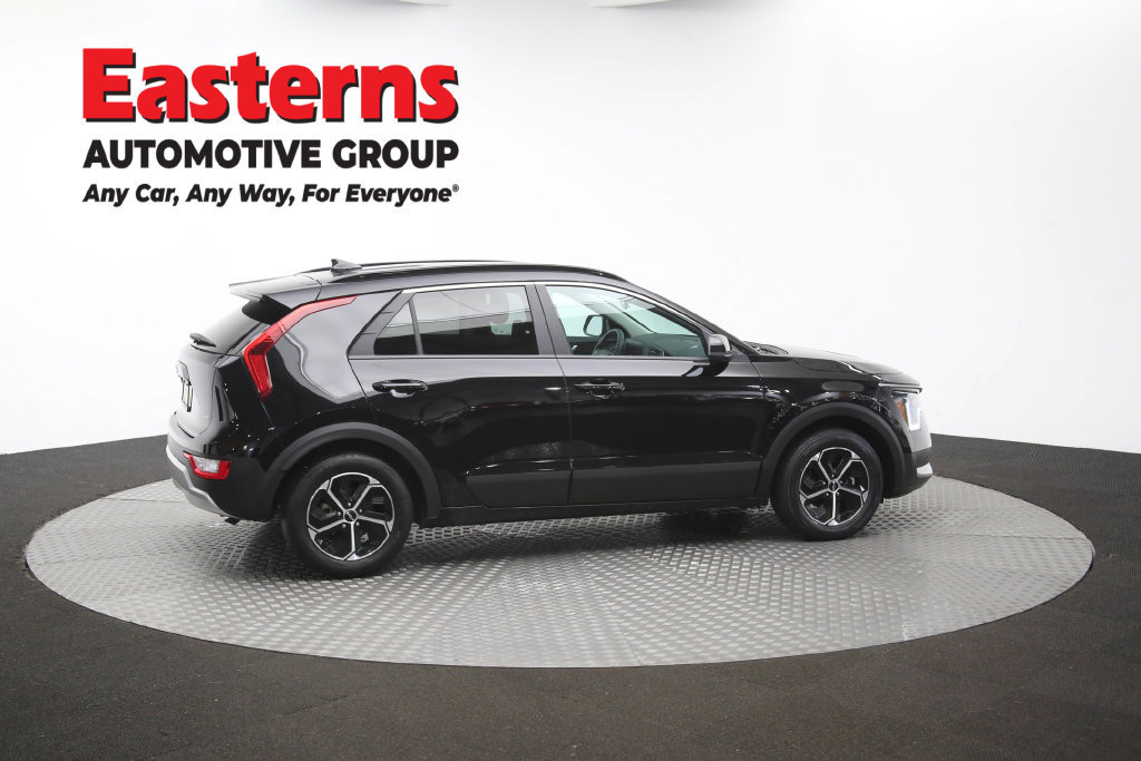Used 2024 Kia Niro LX FWD image 43