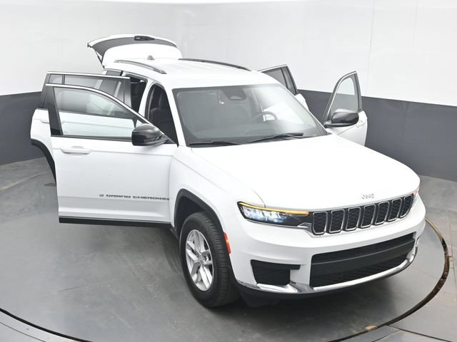 Used 2023 Jeep Grand Cherokee L Laredo RWD image 49