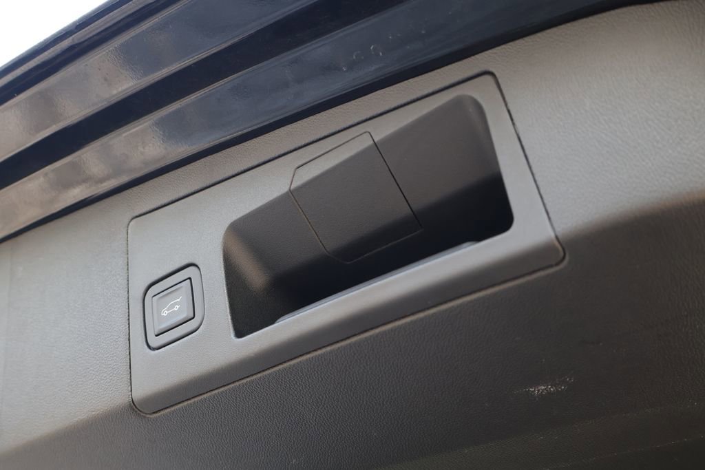 Used 2025 Cadillac XT5 Premium Luxury image 55