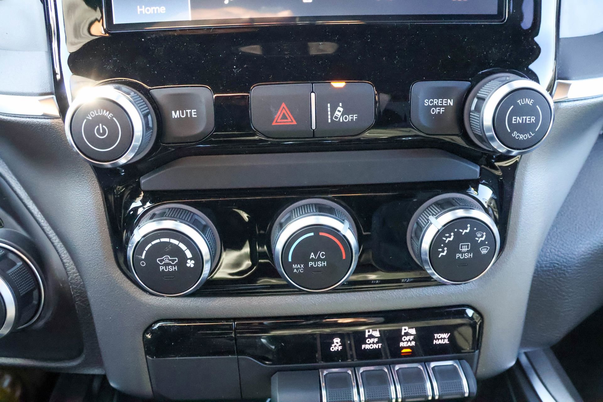 New 2026 RAM 1500 Express image 22