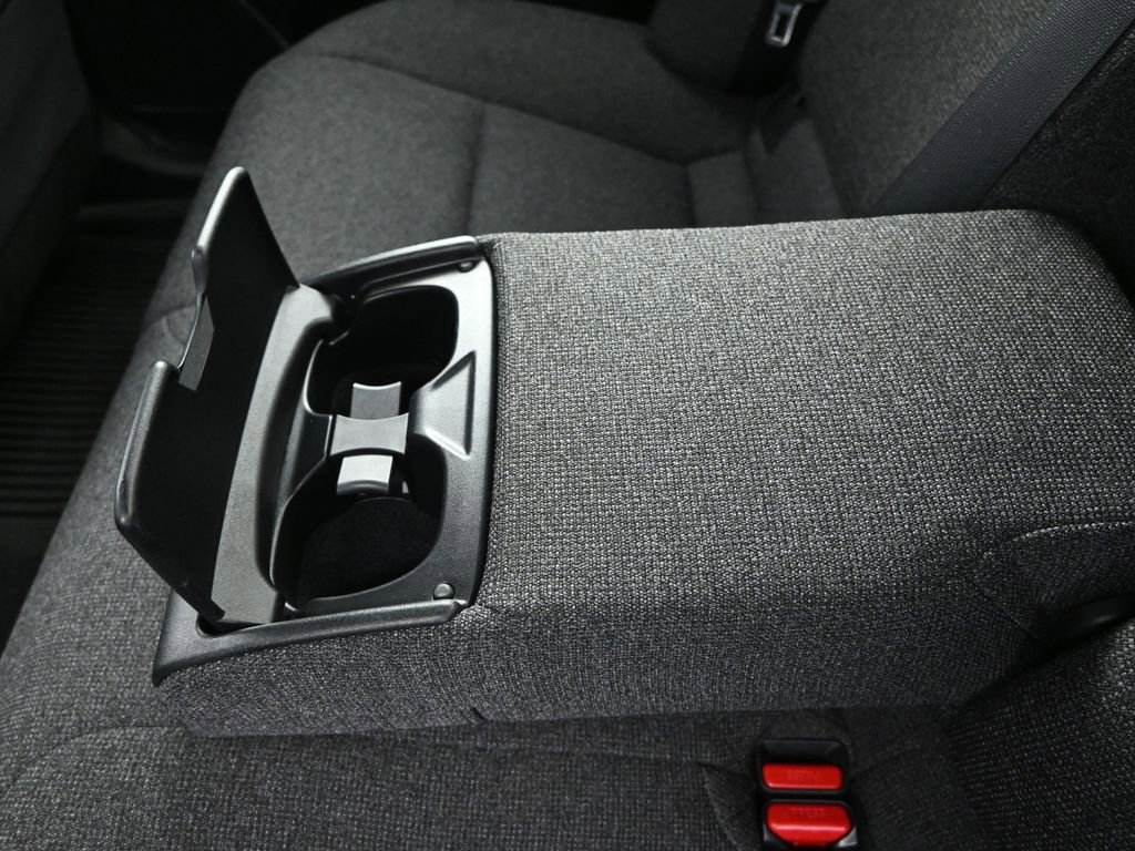 Used 2023 Toyota Crown XLE AWD/4WD image 17