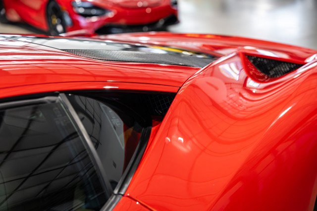 Used 2010 Ferrari 458 Italia Coupe RWD image 16