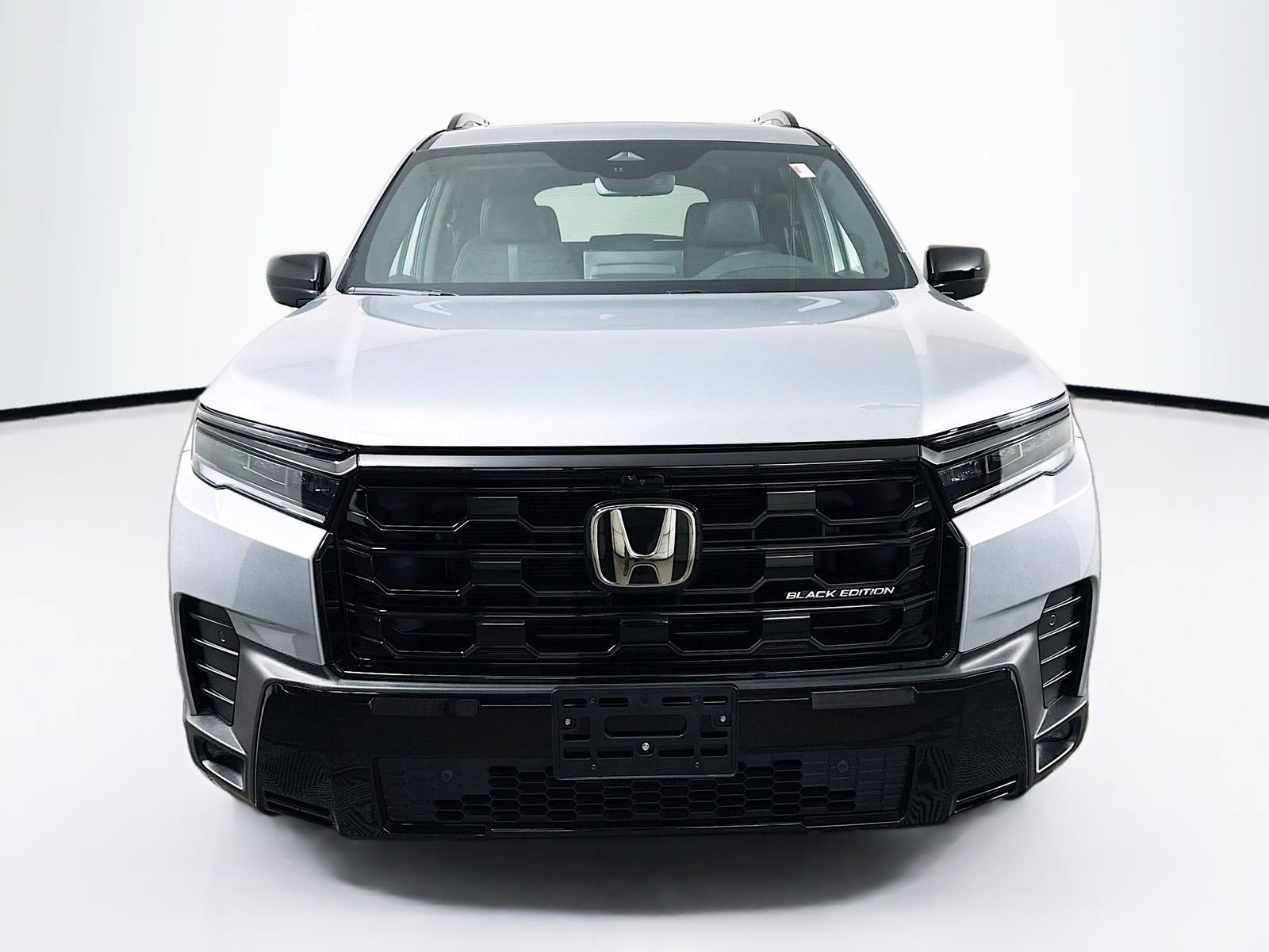 Used 2026 Honda Pilot Black Edition image 2