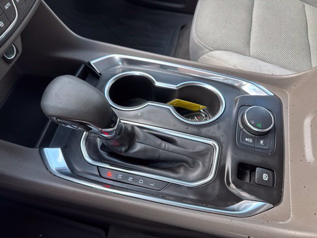 Used 2021 Chevrolet Traverse LT FWD image 22