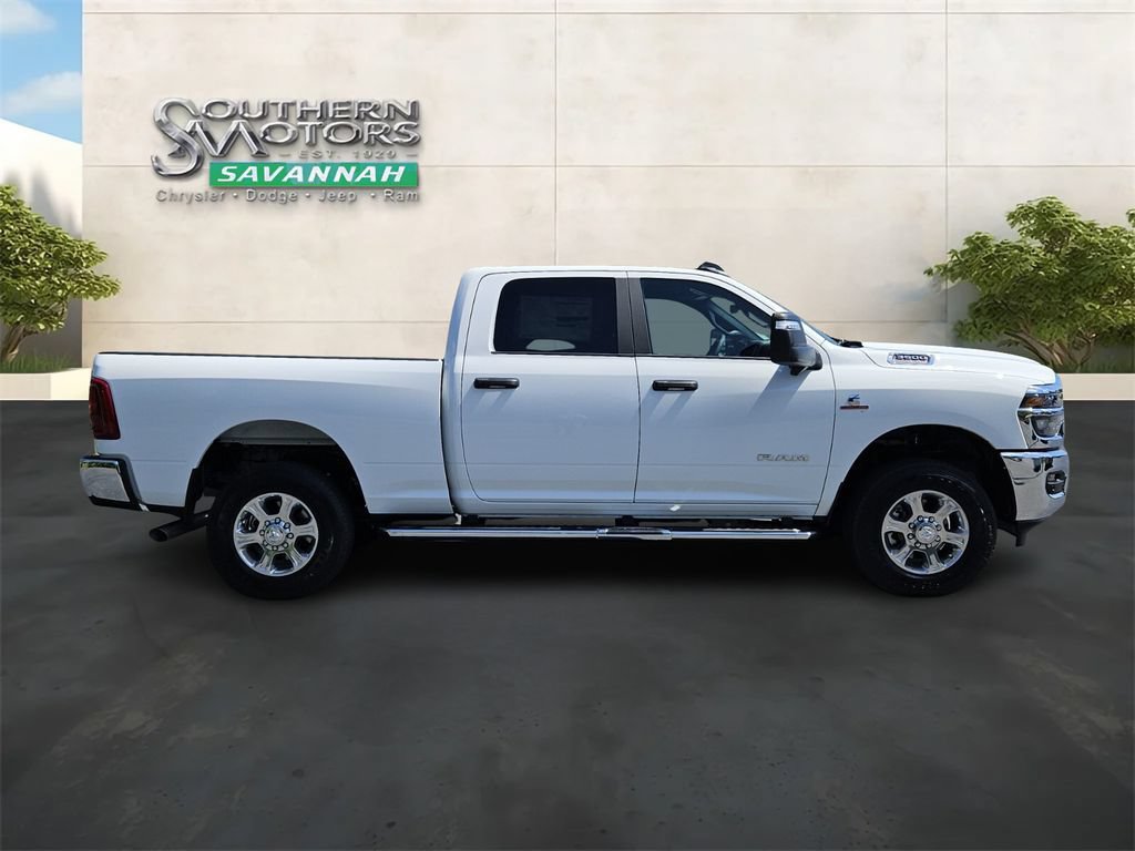 New 2026 RAM 3500 Big Horn AWD/4WD image 6