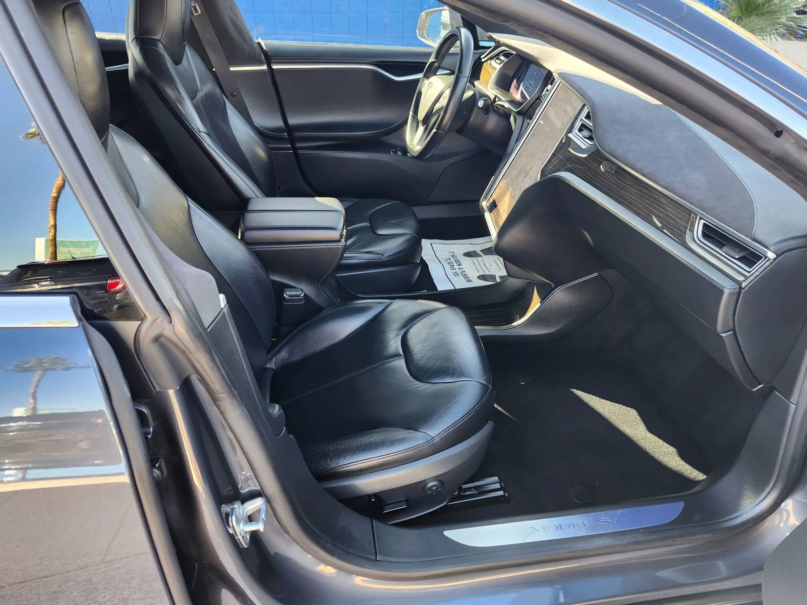 Used 2015 Tesla Model S 85 image 17