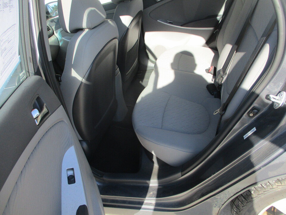 Used 2012 Hyundai Accent GLS w/ Premium Pkg 3 FWD image 22