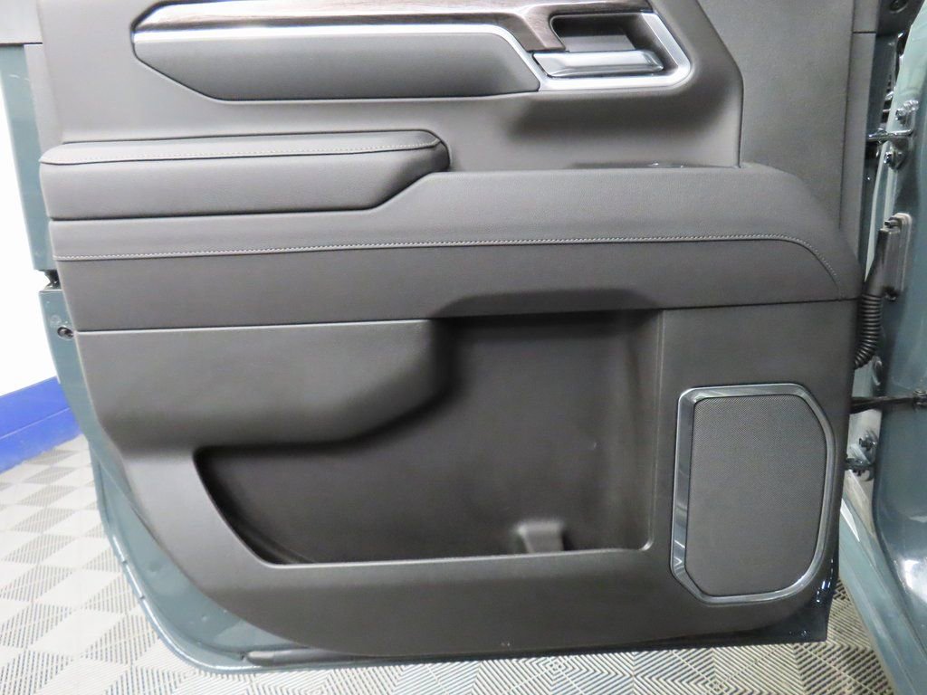 Used 2025 Chevrolet Silverado 2500 LTZ w/ Trail Boss Package image 56