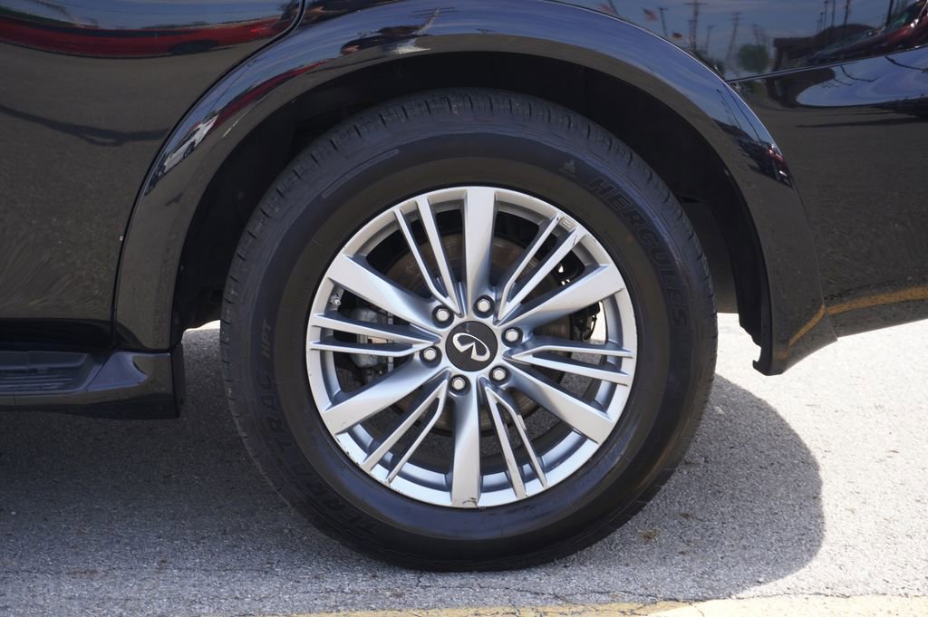 Used 2023 INFINITI QX80 Luxe w/ Cargo Package RWD image 11