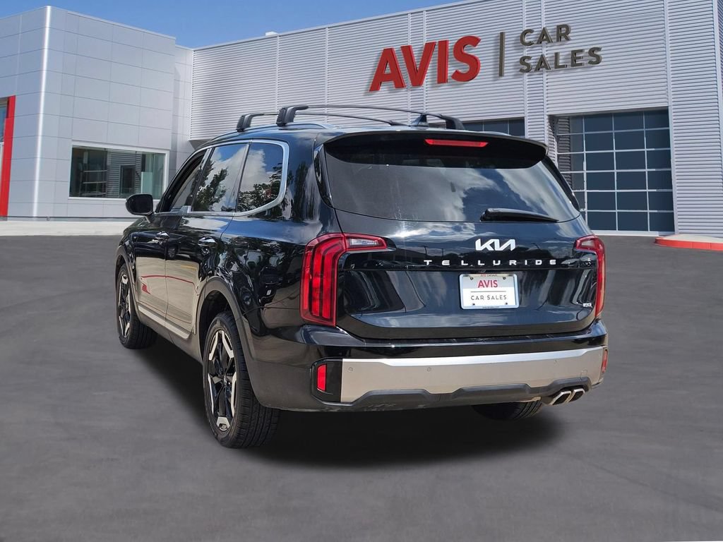 Used 2025 Kia Telluride S AWD/4WD image 3