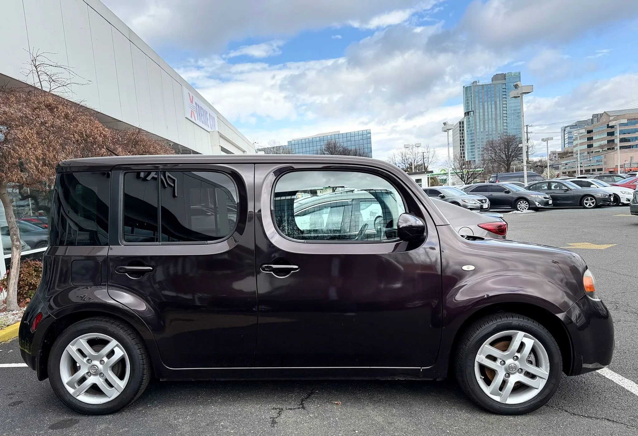 Used 2011 Nissan Cube 1.8 SL w/ Interior Designer Pkg image 8