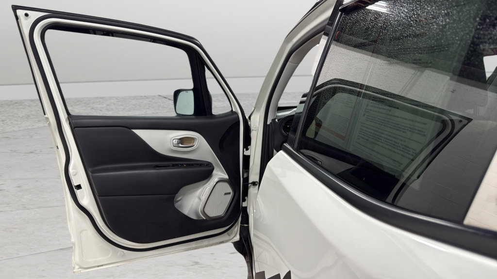 Used 2021 Jeep Renegade Limited w/ Sun & Sound Group image 14