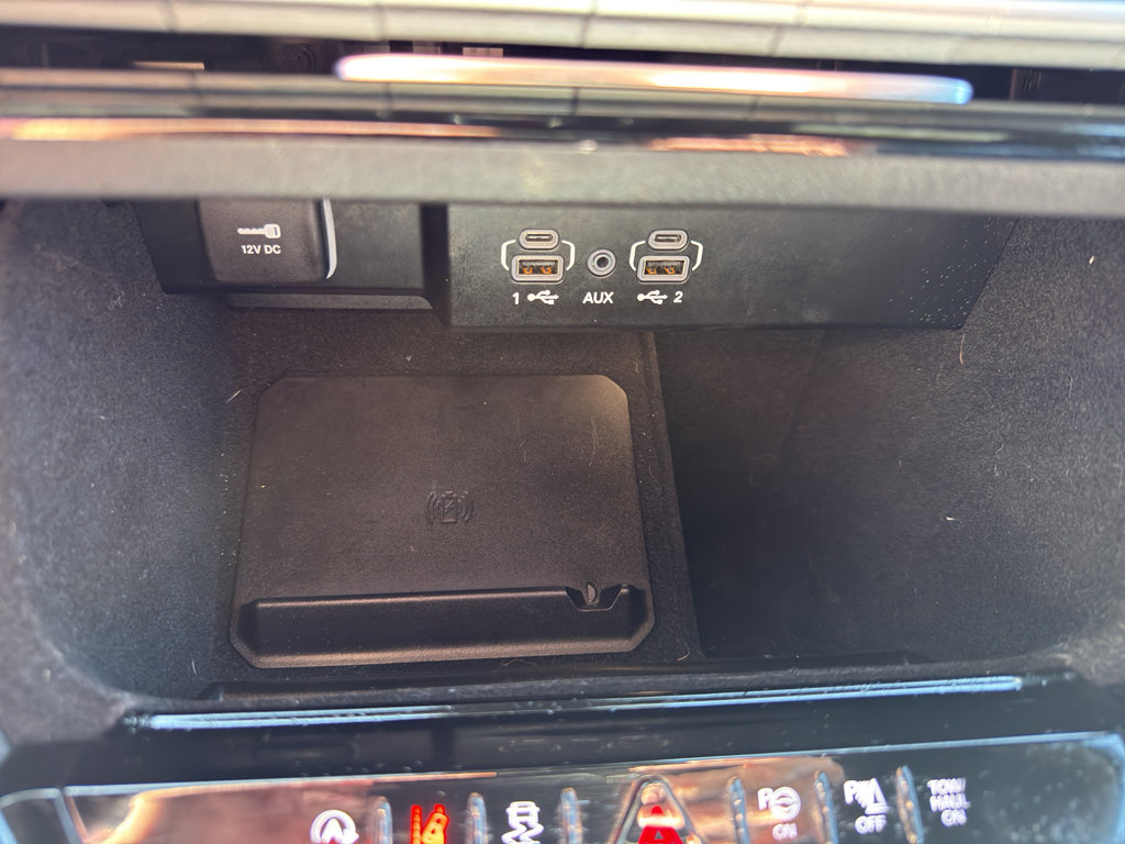 Used 2025 Jeep Wagoneer L Series II w/ Convenience Group I AWD/4WD image 18