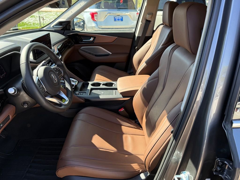 Certified 2026 Acura MDX w/ Technology Package AWD/4WD image 13