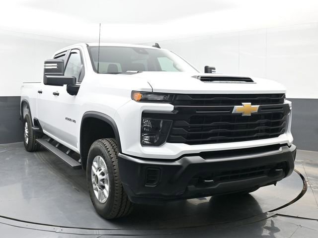 Used 2026 Chevrolet Silverado 2500 W/T image 2