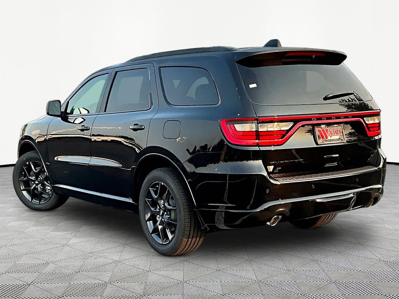 New 2026 Dodge Durango GT w/ Blacktop Package AWD/4WD image 4