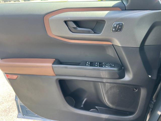 Certified 2025 Ford Bronco Sport Outer Banks w/ Outer Banks Tech Package+ AWD/4WD image 13