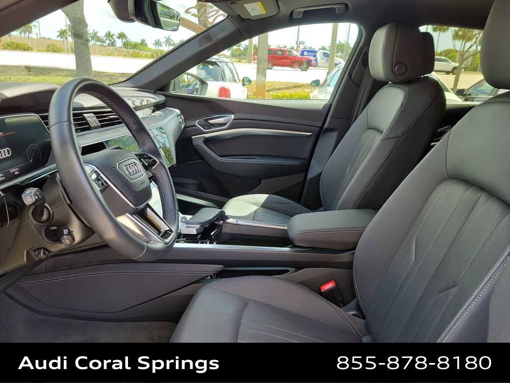 Certified 2023 Audi e-tron Premium Plus w/ Premium Plus Package image 19