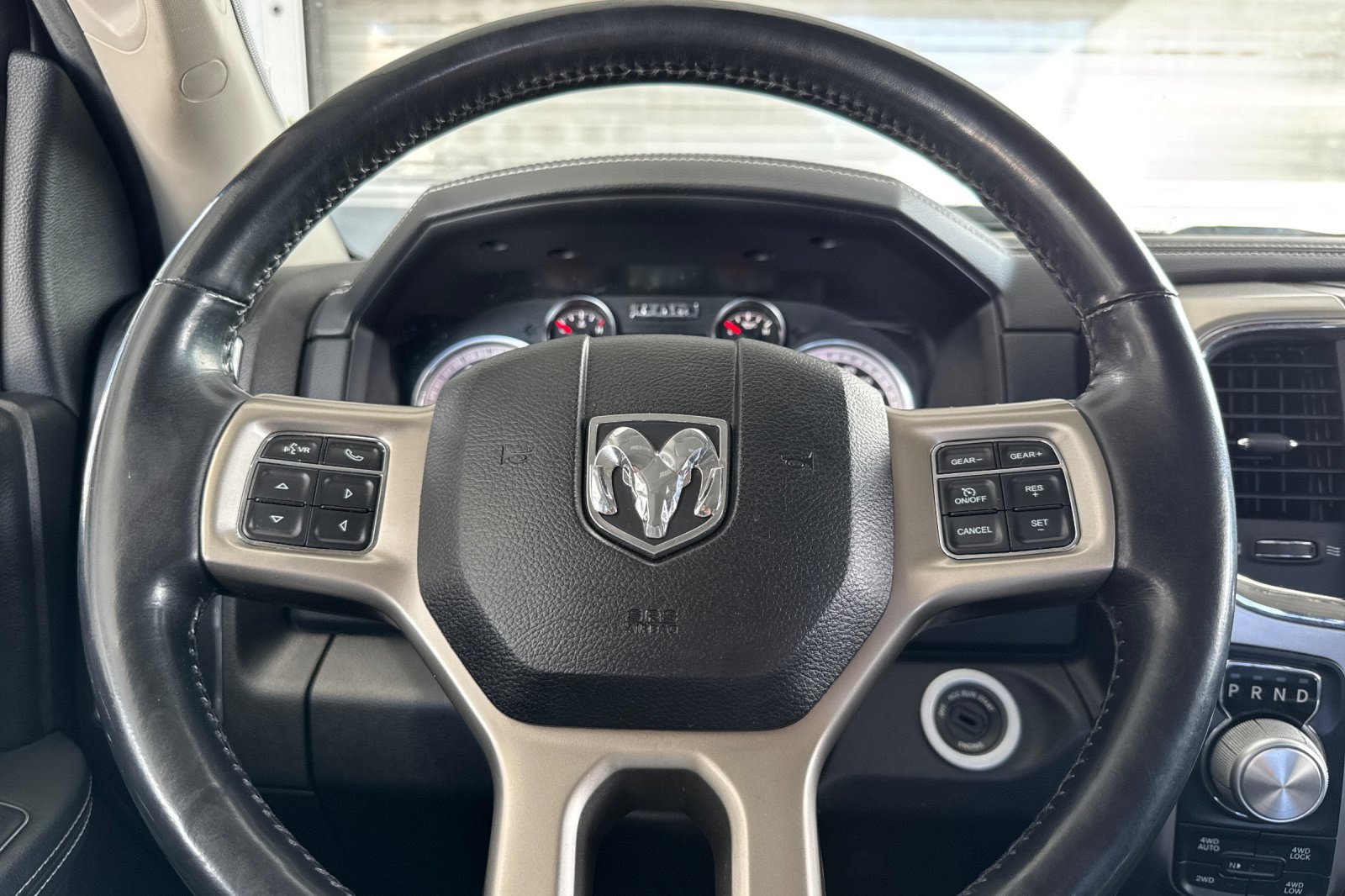 Used 2019 RAM 1500 Laramie AWD/4WD image 28