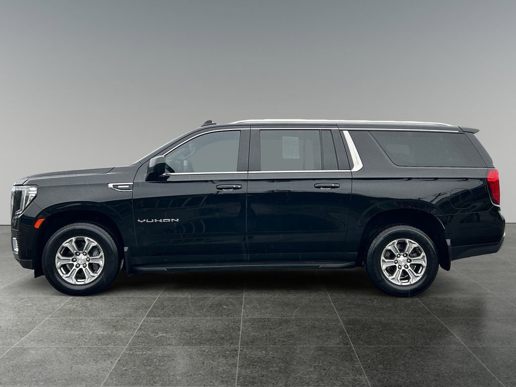 Used 2022 GMC Yukon XL SLE image 4
