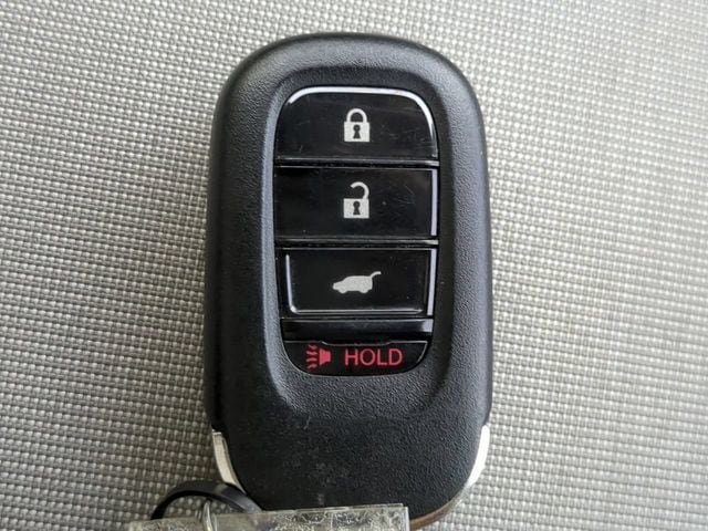 Used 2023 Honda Pilot LX image 26