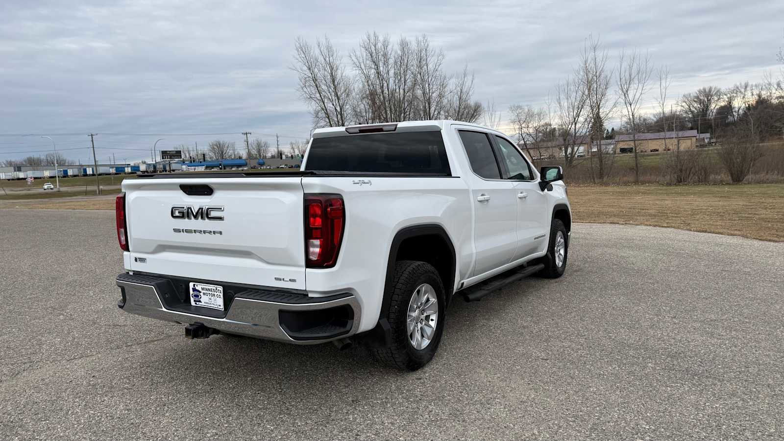Used 2021 GMC Sierra 1500 SLE image 4