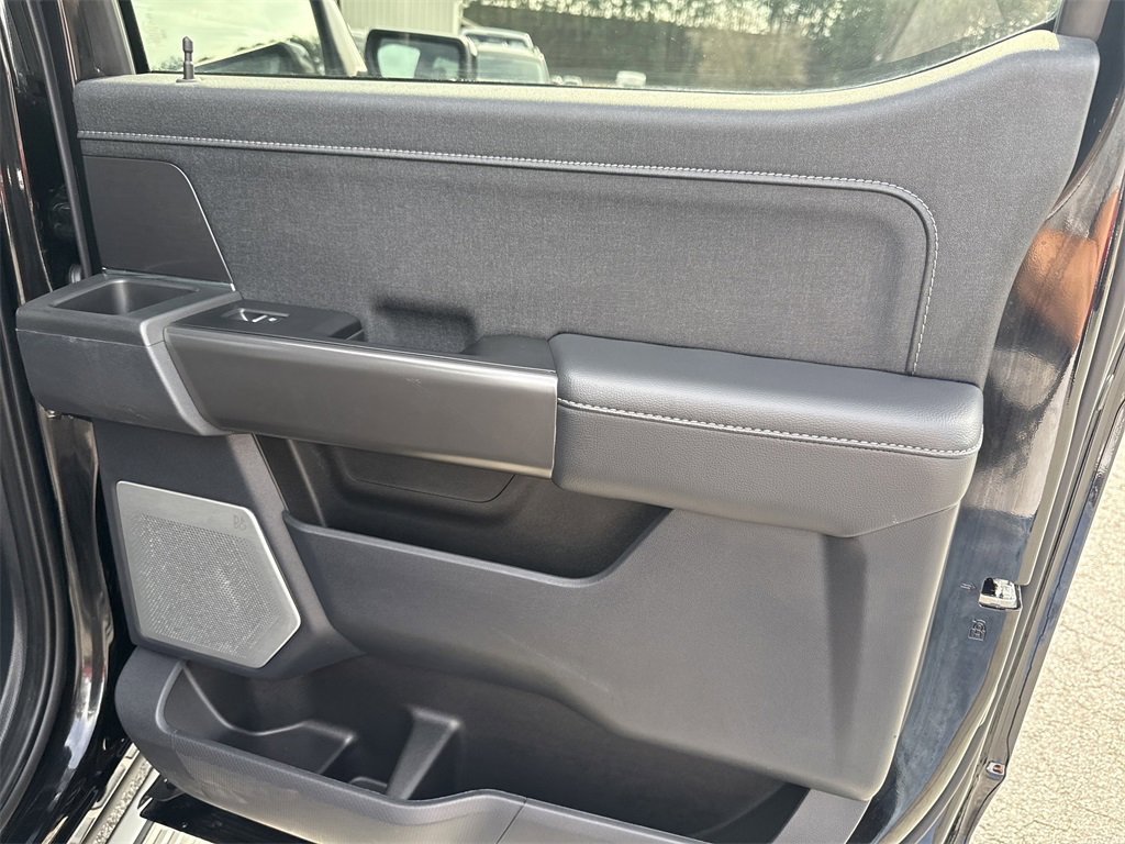 Used 2024 Ford F150 Lariat w/ Equipment Group 502A High image 17