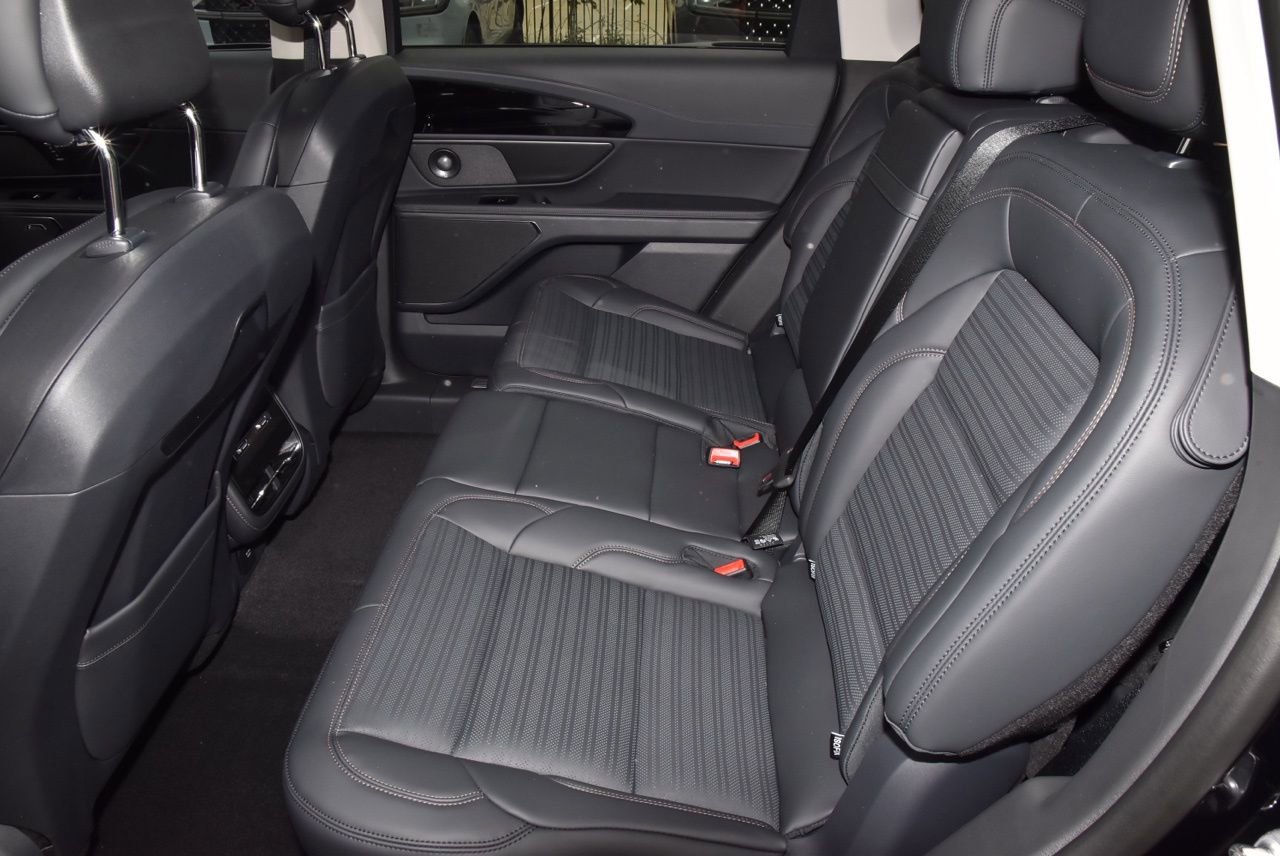 New 2026 Lincoln Nautilus Reserve w/ Jet Appearance Package AWD/4WD image 21