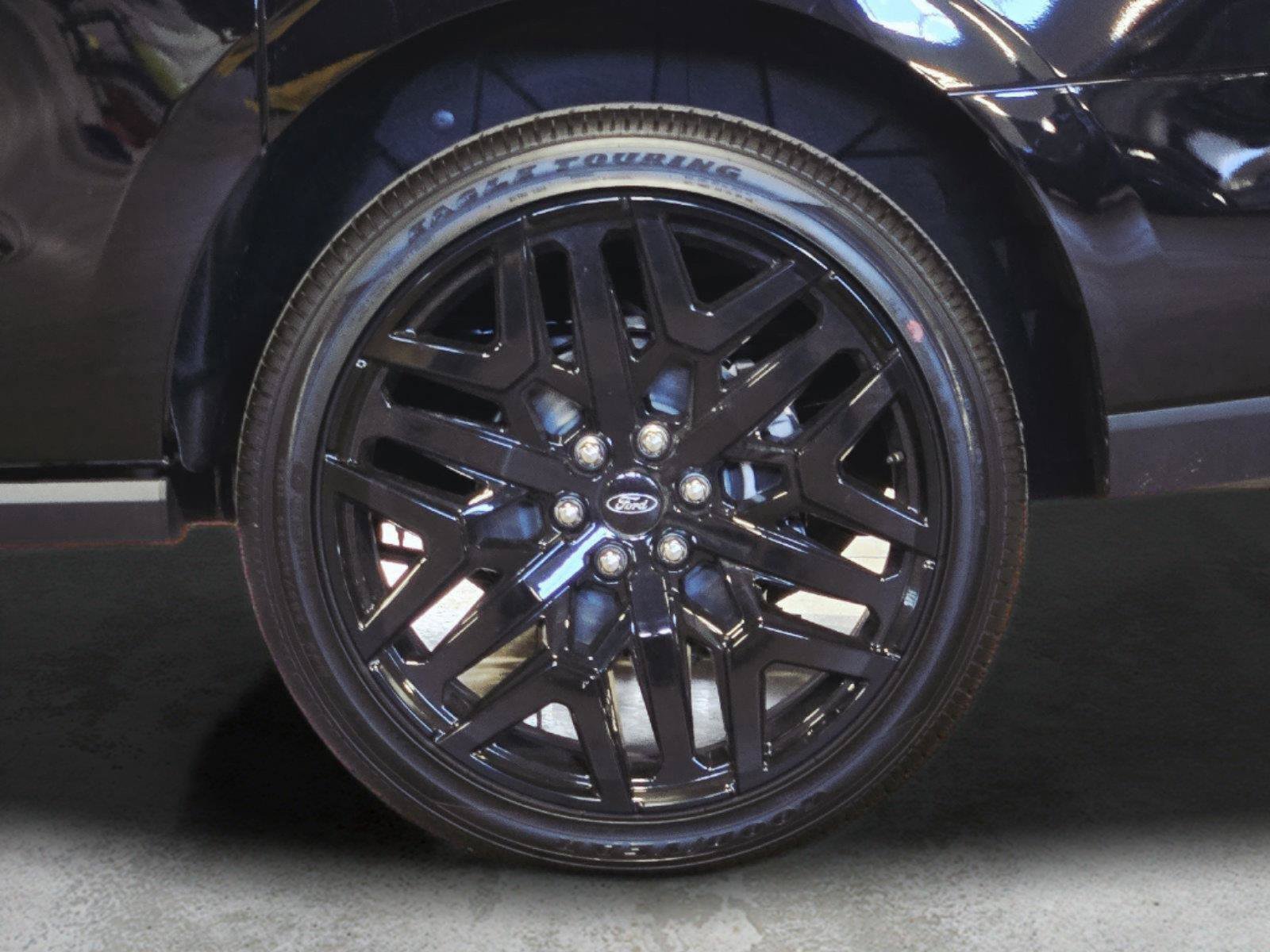 New 2026 Ford Expedition Max Platinum w/ Stealth Performance Package AWD/4WD image 12