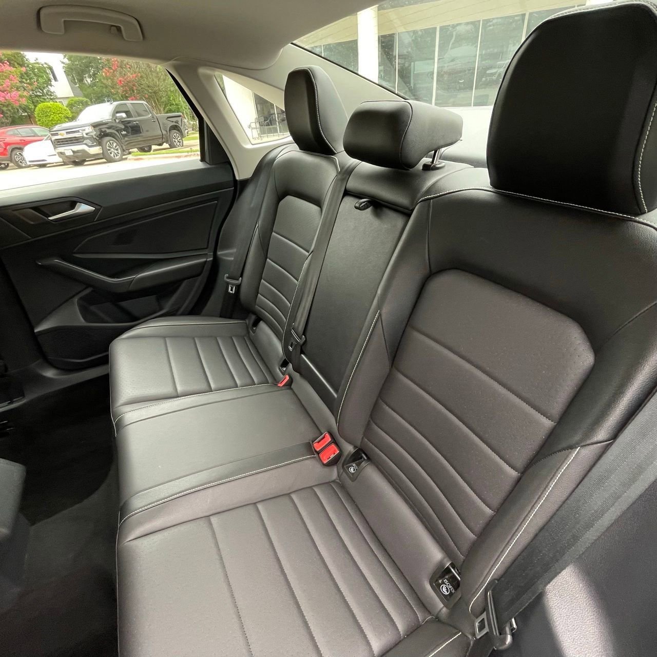 Used 2024 Volkswagen Jetta SE FWD image 24