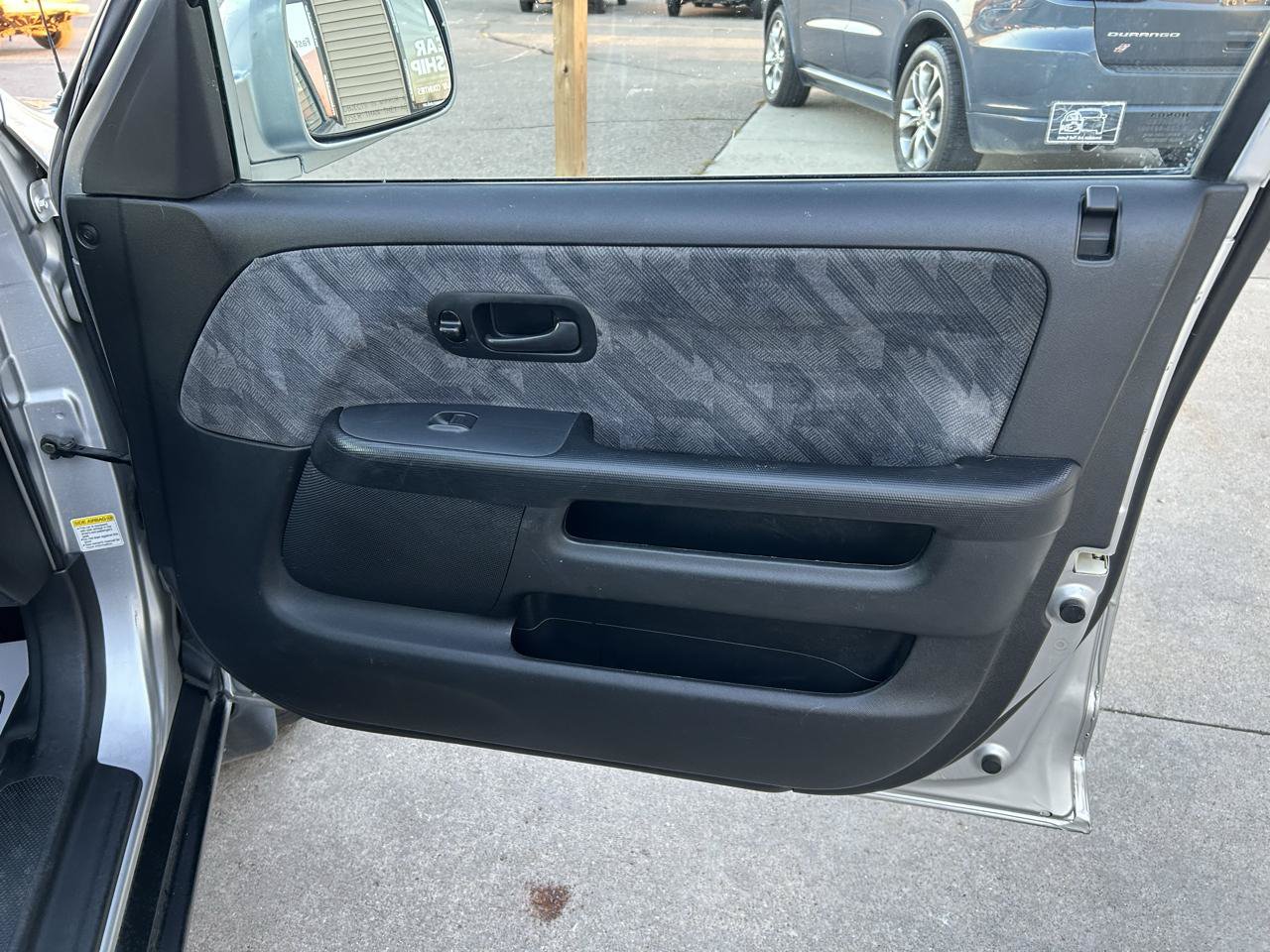 Used 2004 Honda CR-V EX image 16