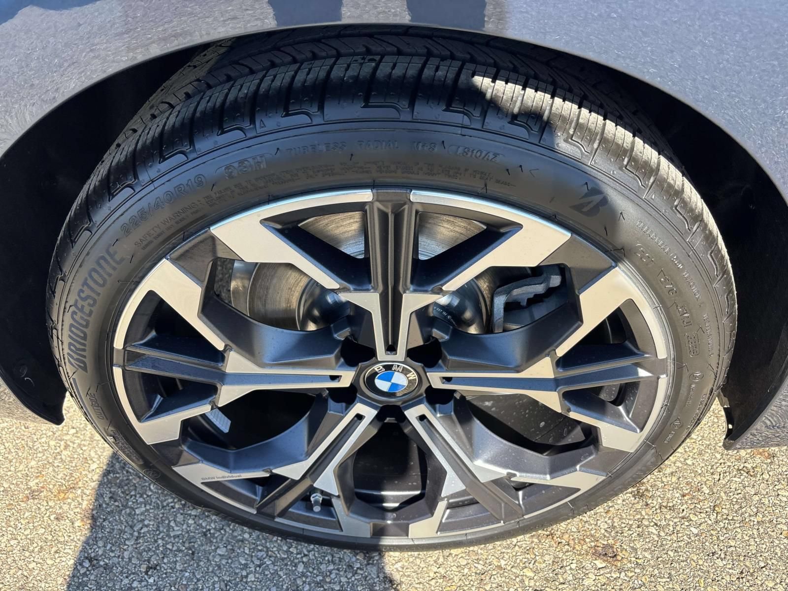 Used 2026 BMW 330i xDrive Sedan w/ Premium Package AWD/4WD image 10